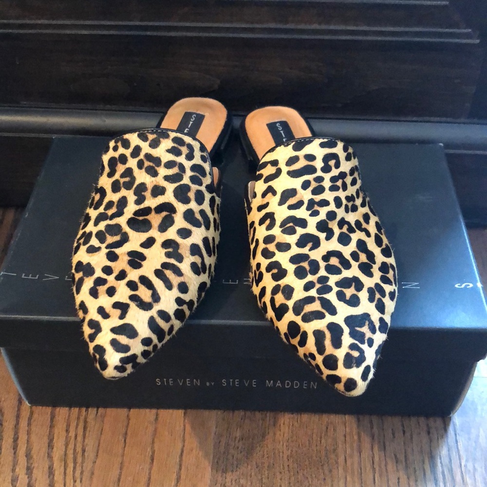 Leopard Haircalf Mule